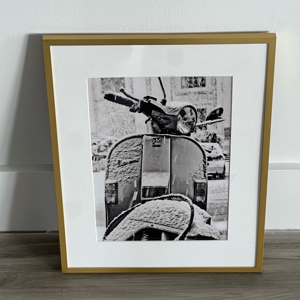 🖼️ Authentic Milan Photography – Set of 2 (Gold Frames Included)